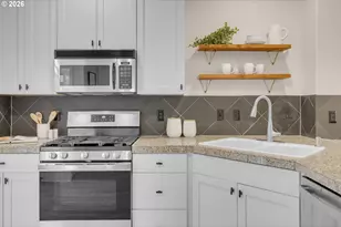 435 NE Cook St, Portland, OR 97212 - Photo 7