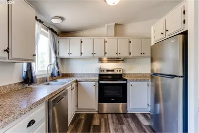 34191 El Roble Ave, Eugene, OR 97405 - Photo 13