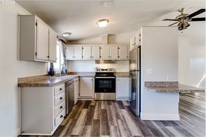 34191 El Roble Ave, Eugene, OR 97405 - Photo 11