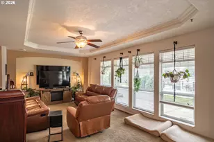 490 Knoll Terrace Dr, Canyonville, OR 97417 - Photo 5