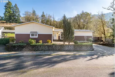 490 Knoll Terrace Dr, Canyonville, OR 97417 - Photo 3