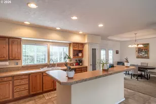 490 Knoll Terrace Dr, Canyonville, OR 97417 - Photo 13