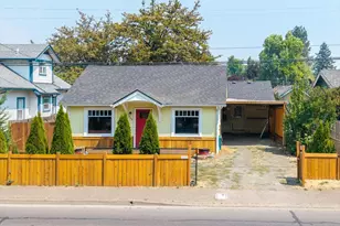 728 N 9th St, Cottage Grove, OR 97424 - Photo 1