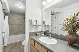 5403 SW Vacuna St, Portland, OR 97219 - Photo 25