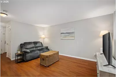 15988 SW Roth Dr, Beaverton, OR 97078 - Photo 7