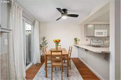 15988 SW Roth Dr, Beaverton, OR 97078 - Photo 11