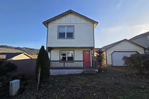 151 NE Plum Ridge Dr, Winston, OR 97496 - Photo 1