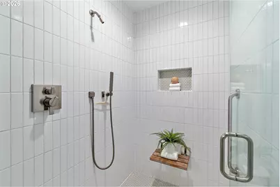 2615 SW Scenic Dr, Portland, OR 97225 - Photo 27