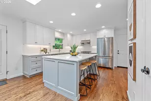 2615 SW Scenic Dr, Portland, OR 97225 - Photo 15