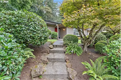2615 SW Scenic Dr, Portland, OR 97225 - Photo 3