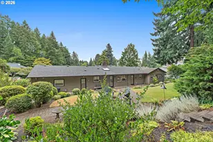 2615 SW Scenic Dr, Portland, OR 97225 - Photo 41