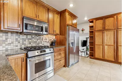 2931 SE Cornutt St, Hillsboro, OR 97123 - Photo 9