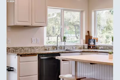 14300 NE 172nd Cir, Brush Prairie, WA 98606 - Photo 11