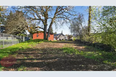 1901 Kalmia St, Sweet Home, OR 97386 - Photo 1