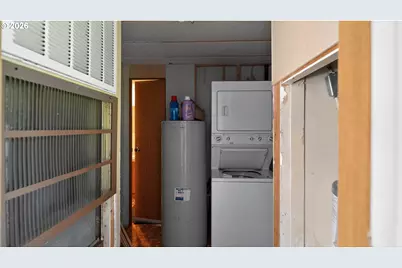 1901 Kalmia St, Sweet Home, OR 97386 - Photo 25