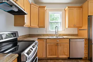 210 NE Alberta St, Portland, OR 97211 - Photo 13