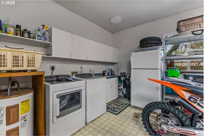 17576 Abiqua Rd, Silverton, OR 97381 - Photo 37