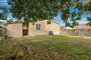 1000 S McKern Ct, Newberg, OR 97132 - Photo 33