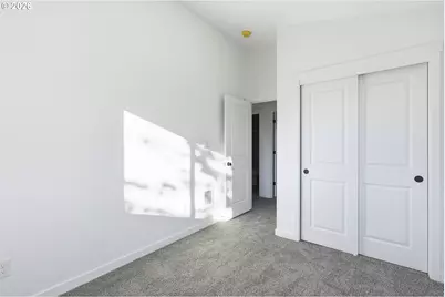 8722 SE Bybee Blvd, Portland, OR 97266 - Photo 17