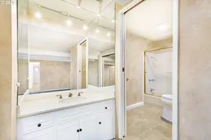 408 Ridgeway Rd, Lake Oswego, OR 97034 - Photo 23