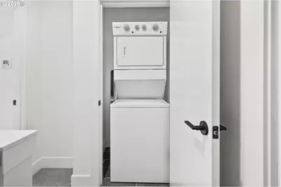 6875 N Salem Ave, Portland, OR 97203 - Photo 31
