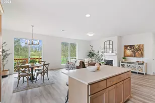 9324 Glory Ct, Salem, OR 97305 - Photo 11