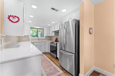 13813 NW 10th Ct #B, Vancouver, WA 98685 - Photo 9