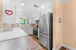 13813 NW 10th Ct, Vancouver, WA 98685 - Photo 9