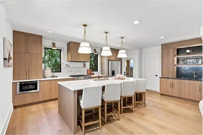 3533 NE Hassalo St, Portland, OR 97232 - Photo 9