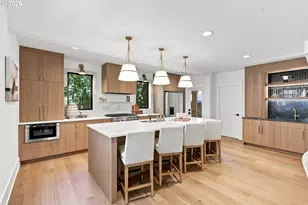 3533 NE Hassalo St, Portland, OR 97232 - Photo 9