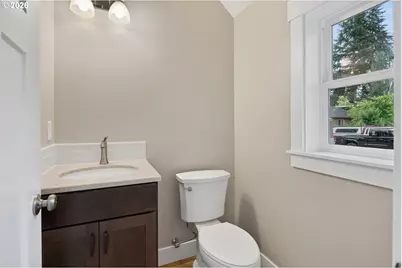 16031 NE Wasco St, Portland, OR 97230 - Photo 39