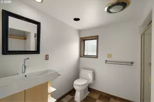 1930 SE Risley Ave, Milwaukie, OR 97267 - Photo 31