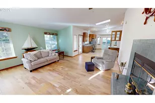 1389 Glenwood Dr, Brookings, OR 97415 - Photo 5