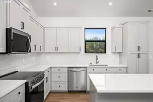 88139 Jameson Way, Veneta, OR 97487 - Photo 9