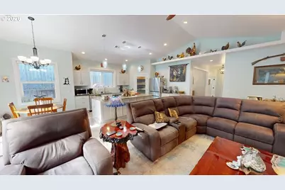 917.5 7th St, Brookings, OR 97415 - Photo 5