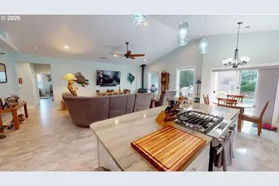 917.5 7th St, Brookings, OR 97415 - Photo 9