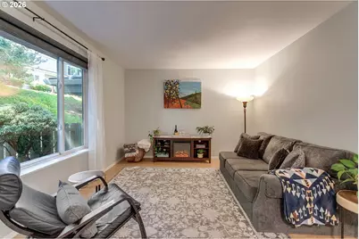 7175 SW Sagert St #102, Tualatin, OR 97062 - Photo 3