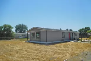 150 SE 11th St, Irrigon, OR 97844 - Photo 3