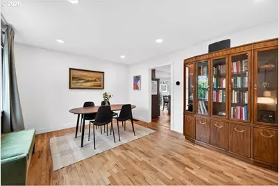 6651 NE Roselawn St, Portland, OR 97218 - Photo 5