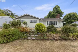 2160 Lombard St, North Bend, OR 97459 - Photo 43