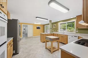 2279 Blackburn St, Eugene, OR 97405 - Photo 11