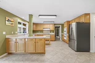 2279 Blackburn St, Eugene, OR 97405 - Photo 9