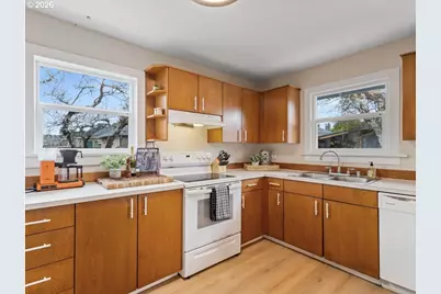 1810 Harney St, Vancouver, WA 98660 - Photo 11