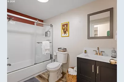 1810 Harney St, Vancouver, WA 98660 - Photo 13