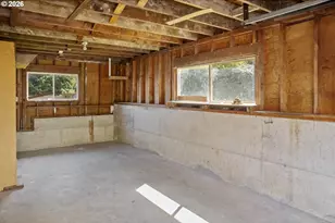 312 3rd St, Astoria, OR 97103 - Photo 33