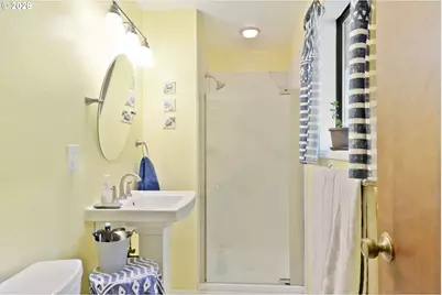 3908 SE Arbor Ct, Hillsboro, OR 97123 - Photo 17