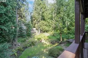 3908 SE Arbor Ct, Hillsboro, OR 97123 - Photo 37