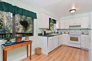 3908 SE Arbor Ct, Hillsboro, OR 97123 - Photo 19