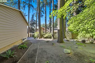 13525 SW Fircrest Ct, Beaverton, OR 97008 - Photo 27