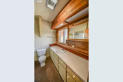 10005 River Front Rd, Clatskanie, OR 97016 - Photo 11